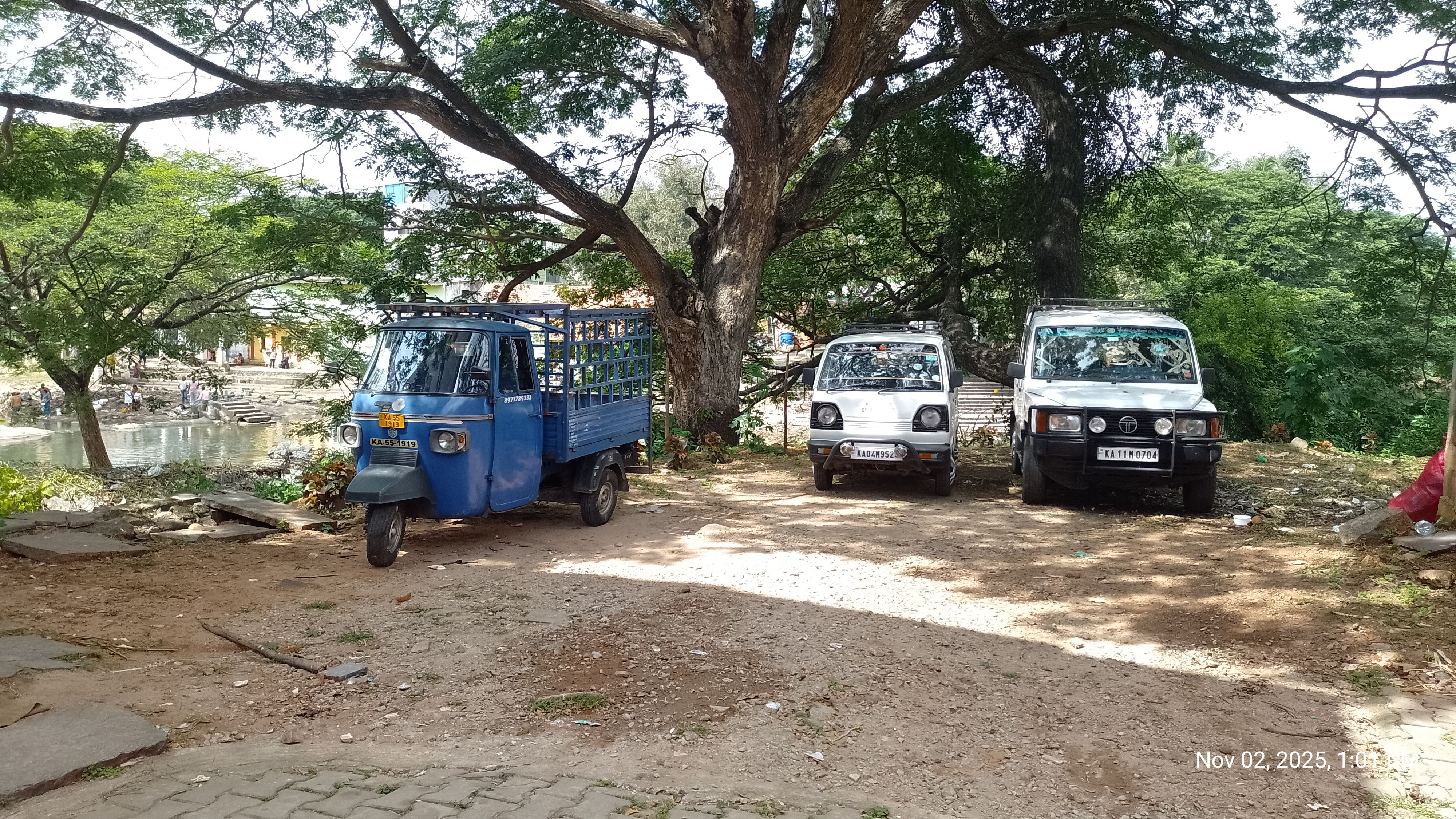 River-view Ambiance and Peaceful Surroundings